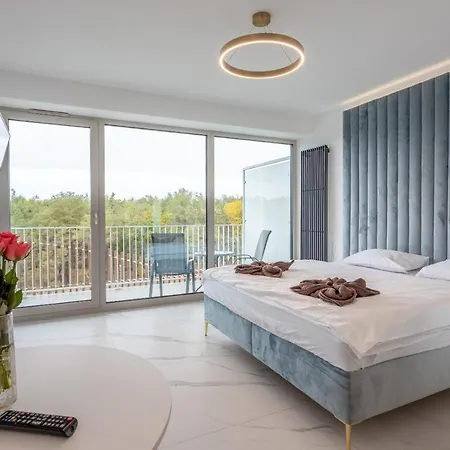 Lividus 327 アパート *